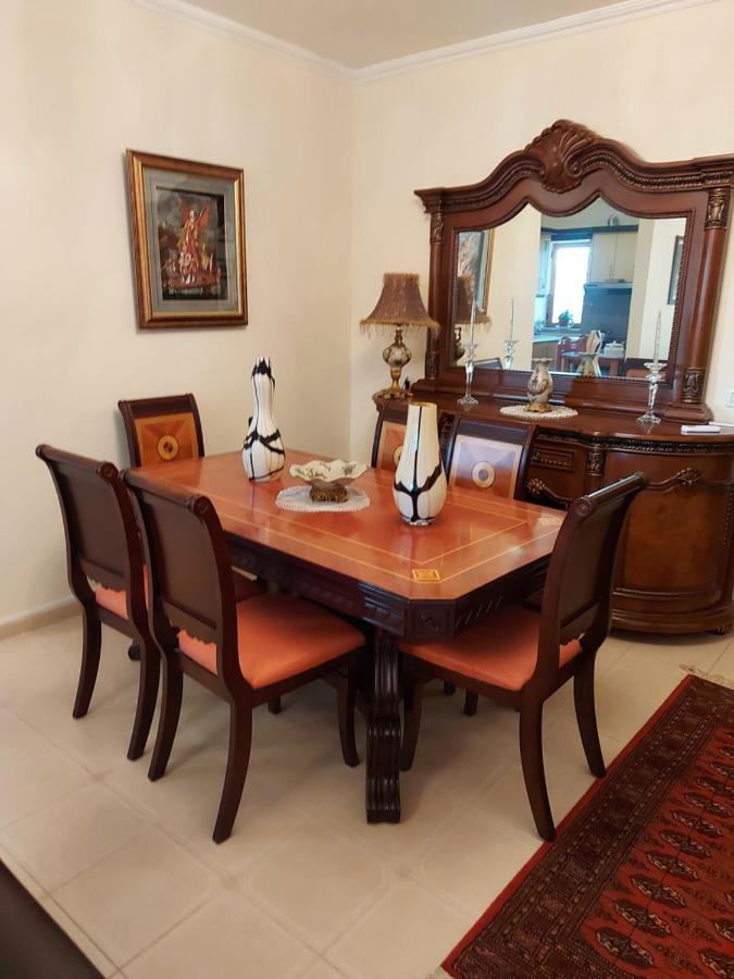 Geni Apartment Корча Екстериор снимка